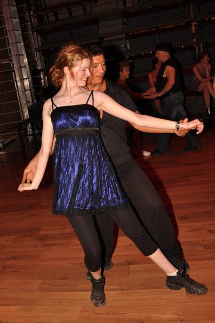 min 2011 04 24 station danse 217